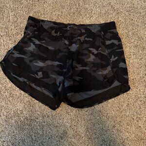 Athleta, Printed Mesh Racer Run Short 4"